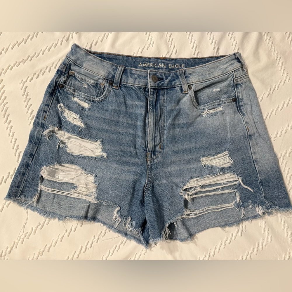 AE Denim Mom Shorts Distressed High Waisted Size 12
